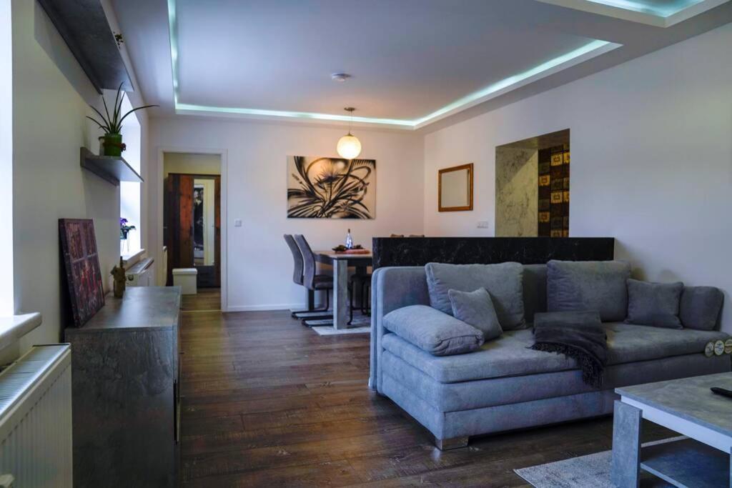 Ht Appartement Nr 2 Greppin Exterior foto